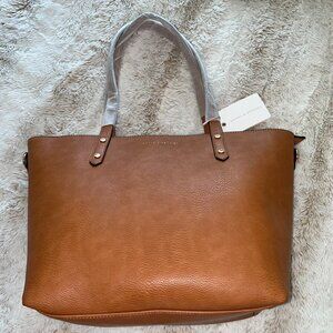 *New with tag/wrapping* Poppy & Peonies Go-Getter Tote (Cognac)